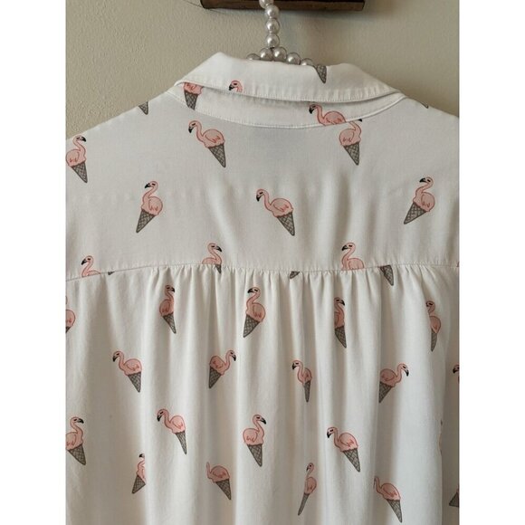 Torrid Size 2 White Button Front Blouse Flamingo Ice Cream Cone Short Sleeve - Picture 4 of 5